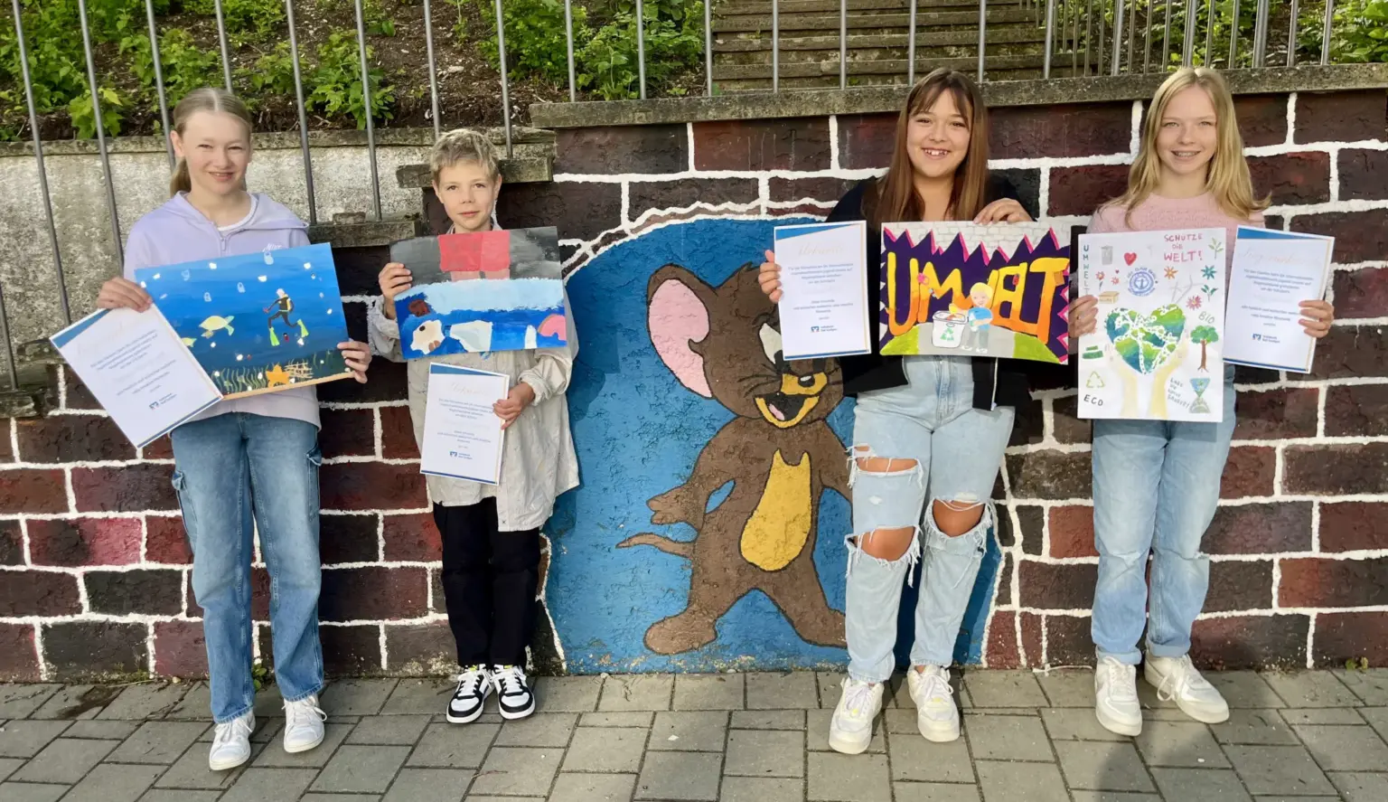 145 jugendkreativ 2048p wettbewerbe ca 2025 08 23.f85d13137b94d07e