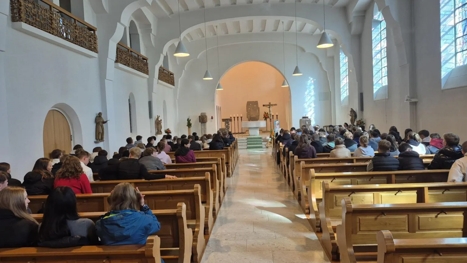 235 sieen 1536p religioesesprofil ca 2025 10 11.0057390093bc1a11